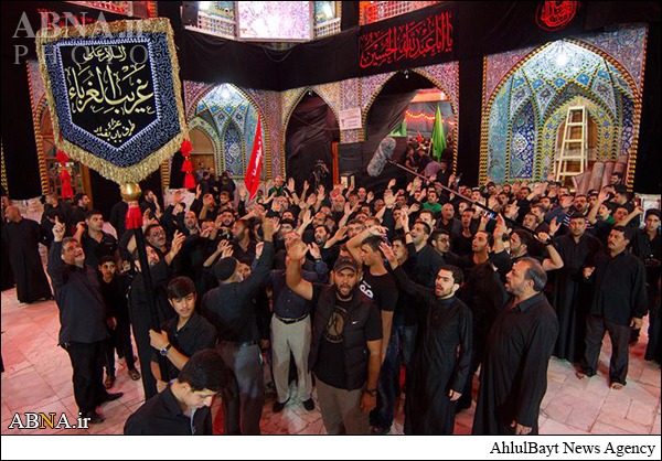عزاداری عزاداران حسینی در بین‌الحرمین
