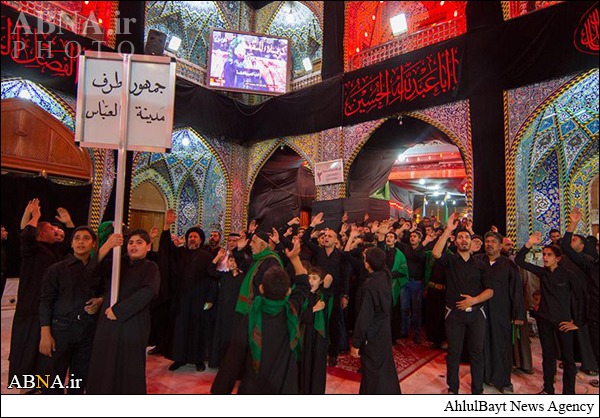 عزاداری عزاداران حسینی در بین‌الحرمین
