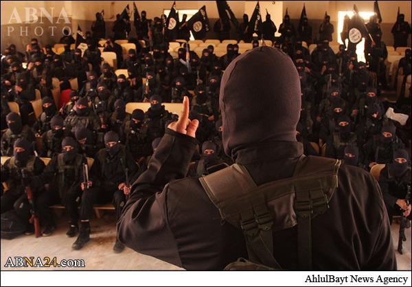 فارغ التحصیلی گروه جدیدی از عناصر داعش+ تصاویر
