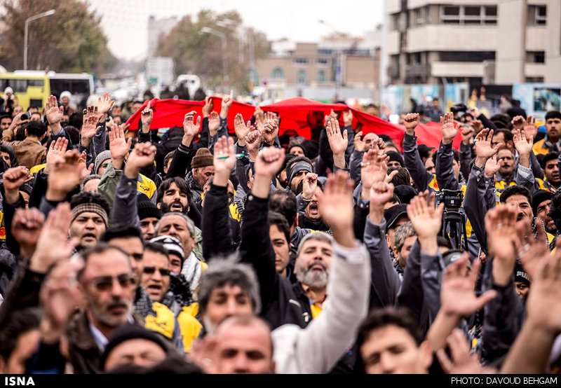 مراسم بدرقه خادمین اربعین حسینی/ گزارش تصویری