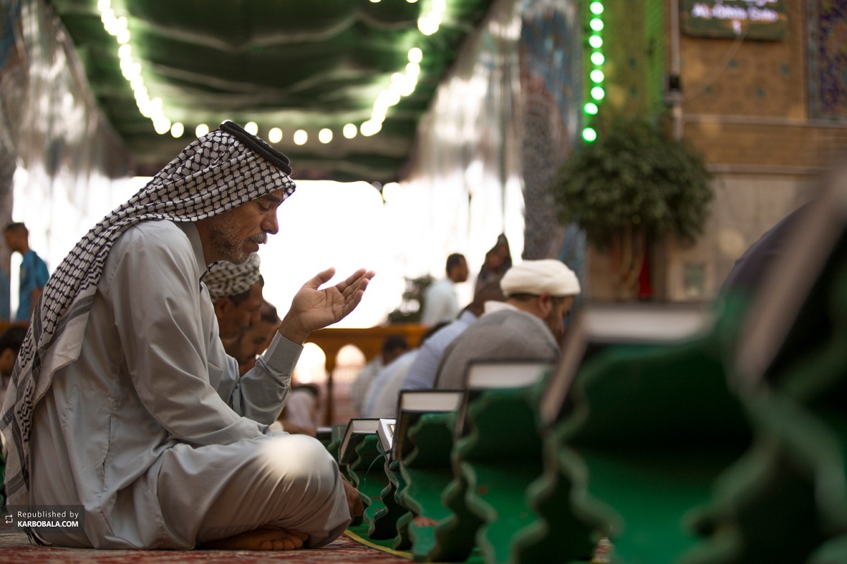حال و هوای زائرین حرم ارباب در ماه مبارک رمضان