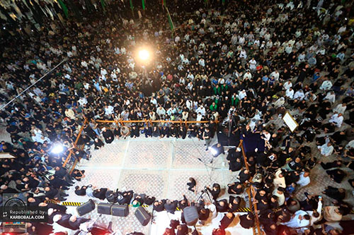 مسجد کوفه میزبان عزاداران سفیر الحسین (ع) / عکس