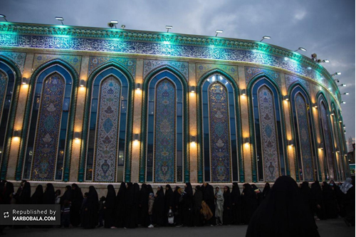 نمای صحن حضرت ابوالفضل (ع) بعد از نوسازی سیستم روشنایی / گزارش تصویری