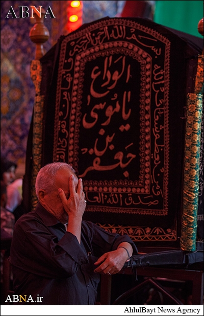 تشییع نمادین امام موسی کاظم در کربلا /تصاویر