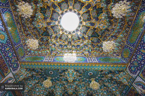 طرحی از هنر و معماری اسلامی در باب‌القبله حرم حسینی / گزارش تصویری