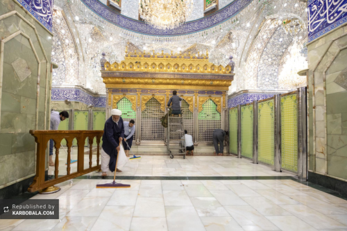 شستشو و گل‌آرایی حرمین کربلای معلی / گزارش تصویری