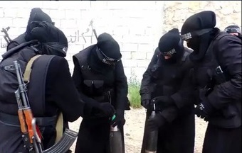 هلاکت 12 زن داعشی در درگیری های عراق