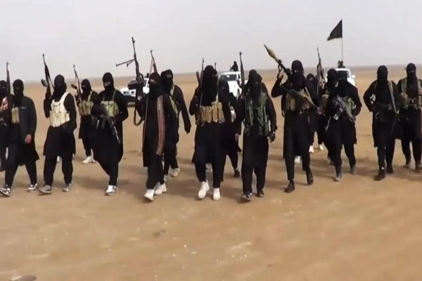 اعدام 52 نیروی امنیتی عراق توسط داعش