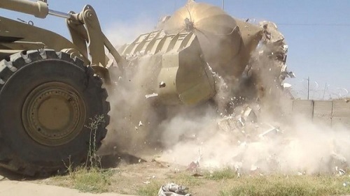 داعش مسجد تاریخی تکریت را تخریب کرد