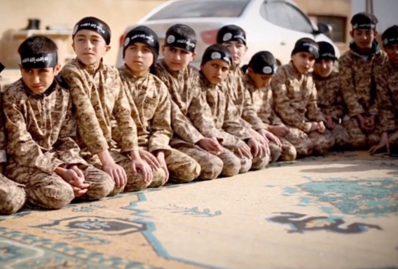 کشته شدن بیش از 50 کودک اجیر شده به دست داعش