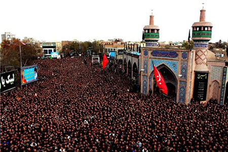 تجمع عزاداران تاسوعا و عاشورای حسینی با رعایت فاصله‌گذاری