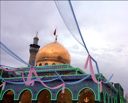 جشن میلاد در حرم حضرت زینب (س) /گزارش تصویری