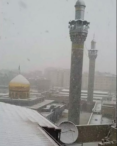 بارش برف در حرم مطهر حضرت زینب (س)