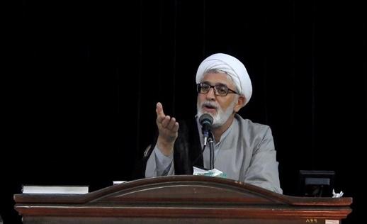 فیرحی: امام حسین (ع) به جهانیان آموخت شهروندان حق مقاومت در برابر حکومت نامشروع را دارند