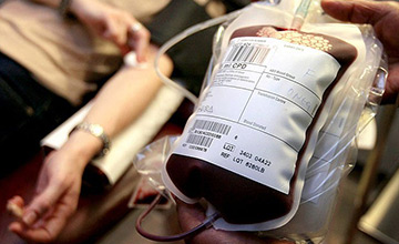 گفتگو با آموزگاری که بیش از چهل بار خون اهدا کرده است