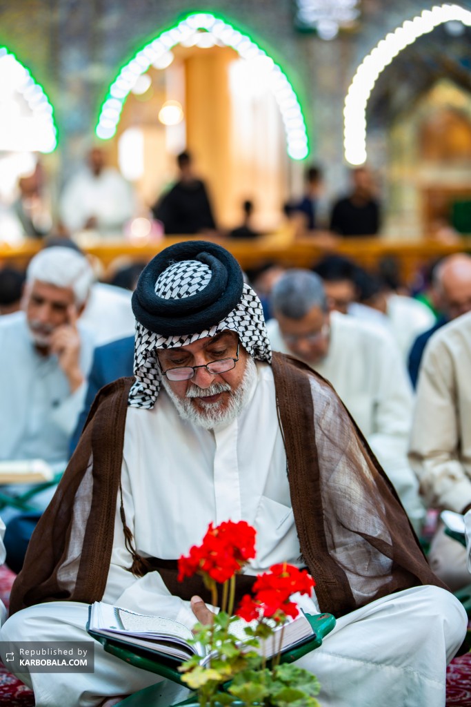 قرائت دسته جمعی قرآن در روزهای ماه رمضان