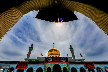 آسمان نیلگون حرم عقیله بنی‌هاشم (س)